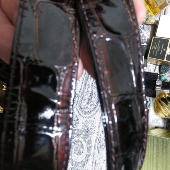 Carpisa Italian vegan leather red burgundy crocodile pattern handbag Stunning - Picture 8 of 13